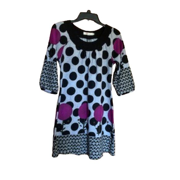 Arueh Dresses & Skirts - Arueh Women's Size Medium Gray/Black/Purple Sweater Dress